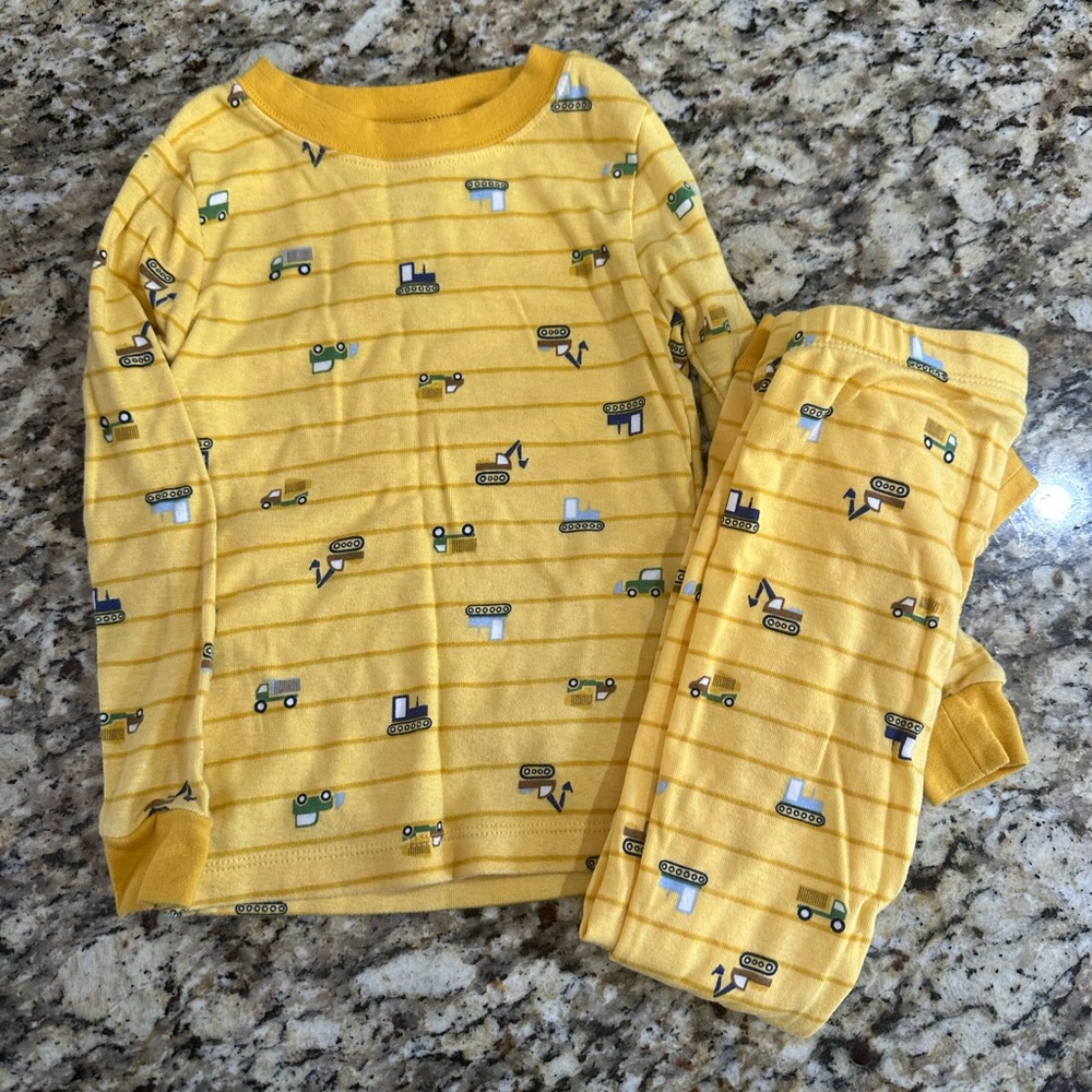 wonder nation Yellow Construction-Print Kids Pajama Set